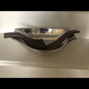 NAMBE DRIFT LARGE  BOWL WITH WOODEN SERVERS